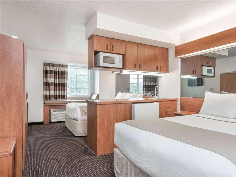 Microtel Inn & Suites By Wyndham Rice Lake Luaran gambar