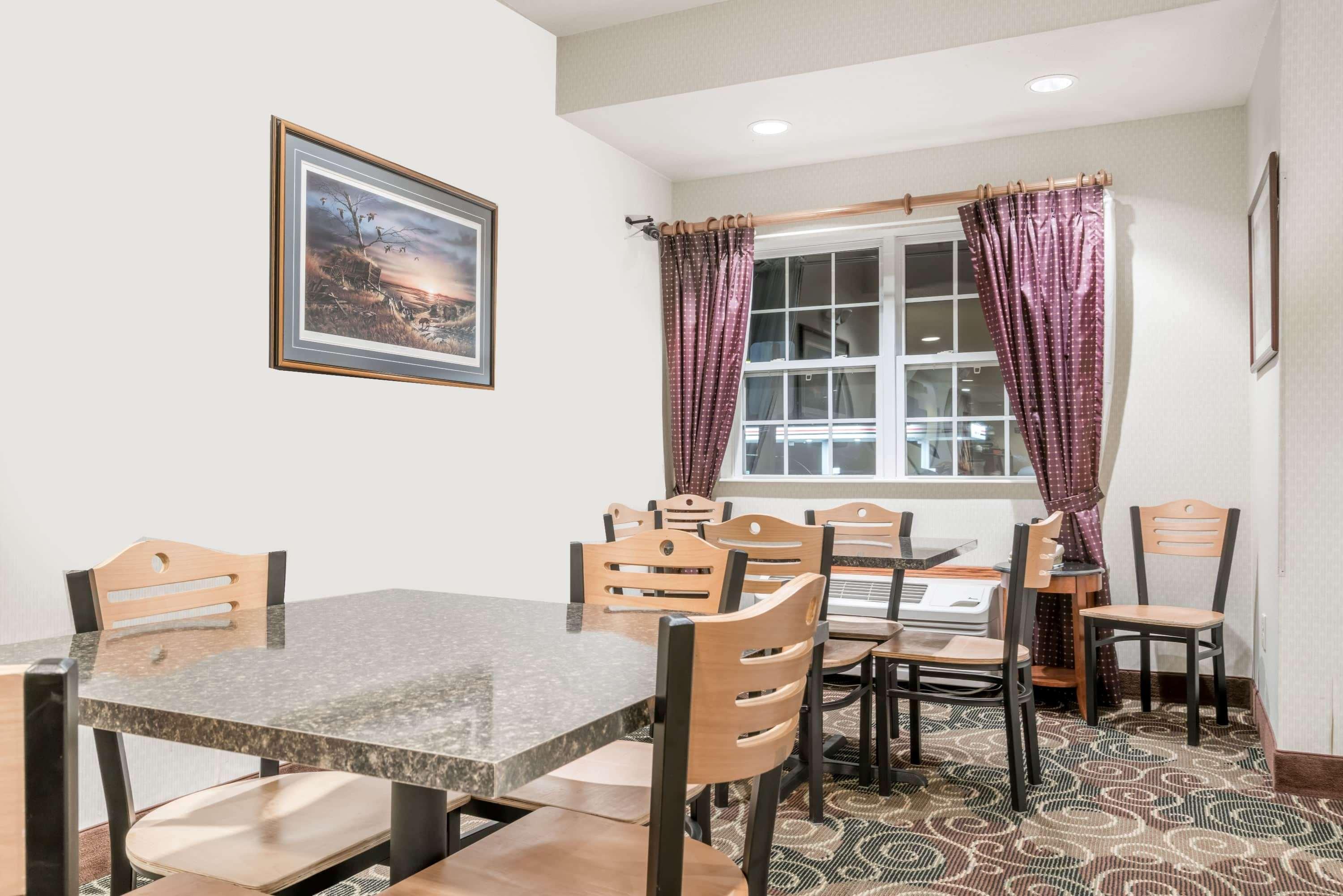 Microtel Inn & Suites By Wyndham Rice Lake Luaran gambar