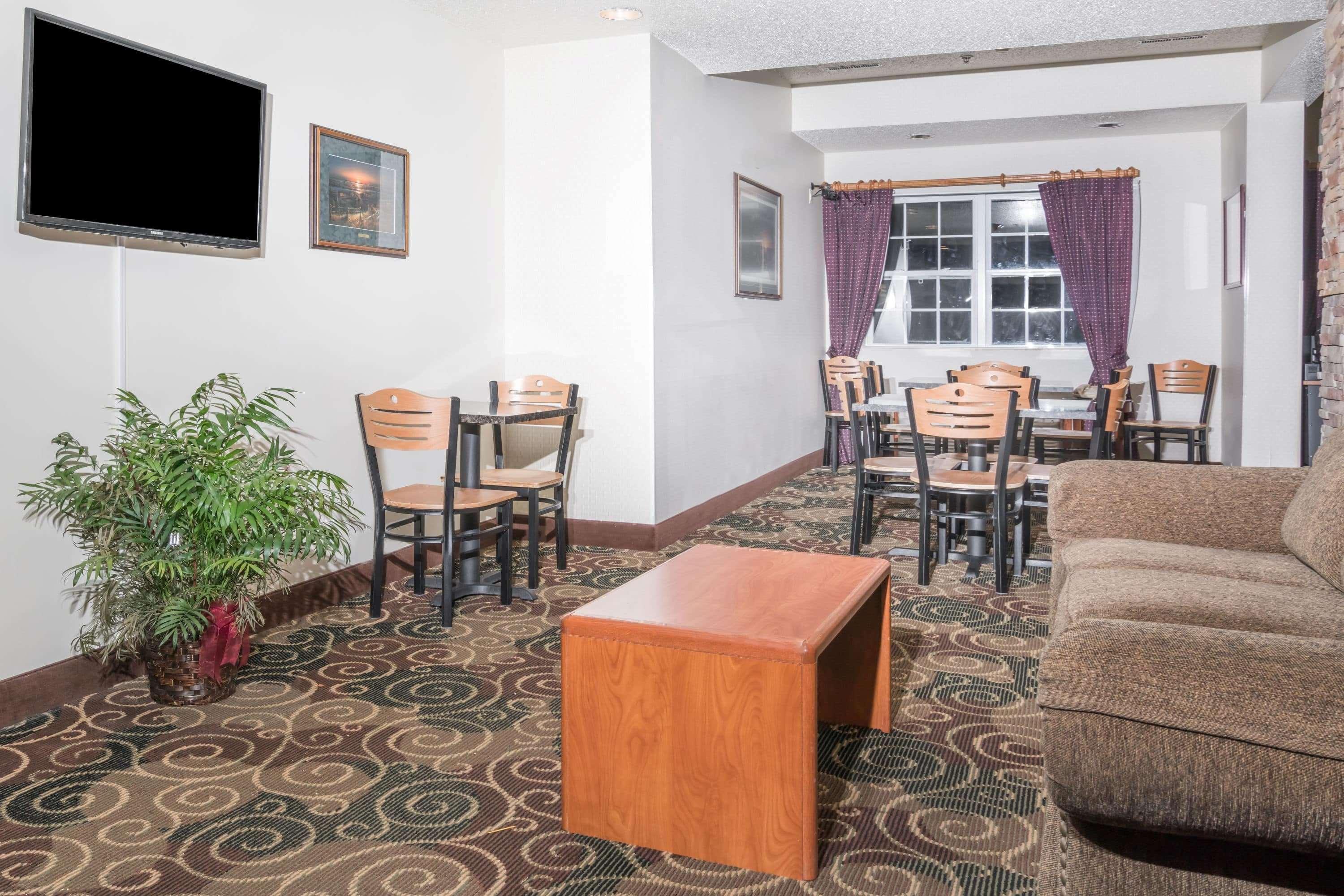 Microtel Inn & Suites By Wyndham Rice Lake Luaran gambar