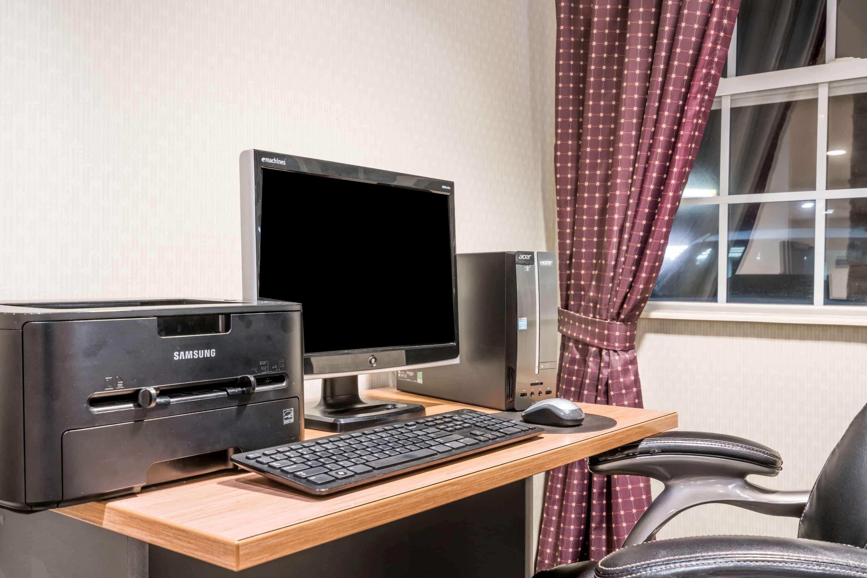 Microtel Inn & Suites By Wyndham Rice Lake Luaran gambar