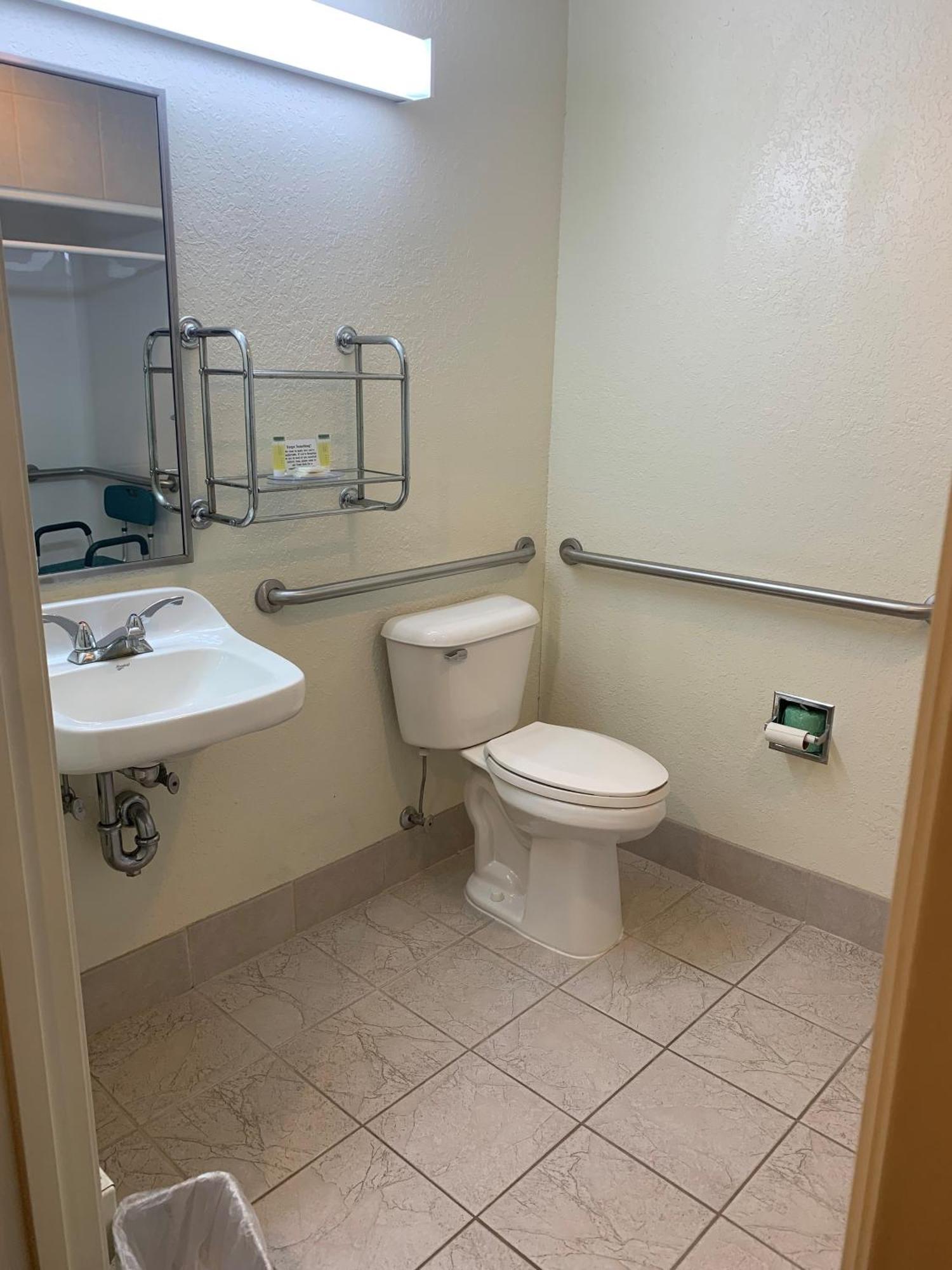 Microtel Inn & Suites By Wyndham Rice Lake Luaran gambar