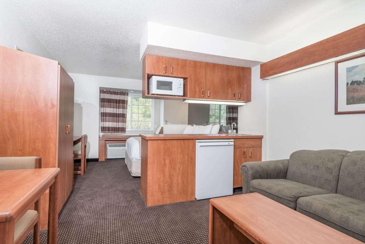 Microtel Inn & Suites By Wyndham Rice Lake Luaran gambar